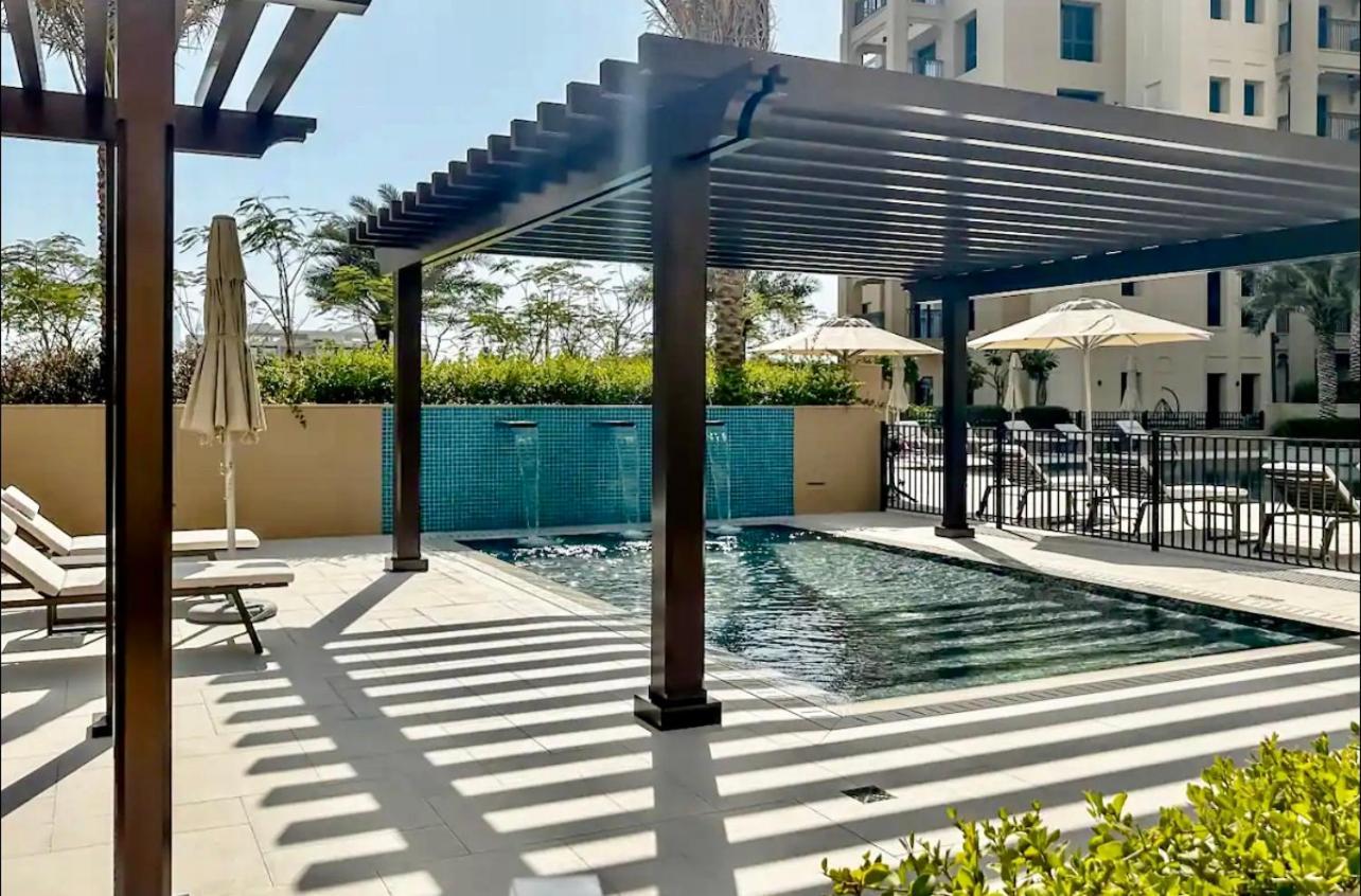 Luxury One Bedroom Dubai Eksteriør bilde